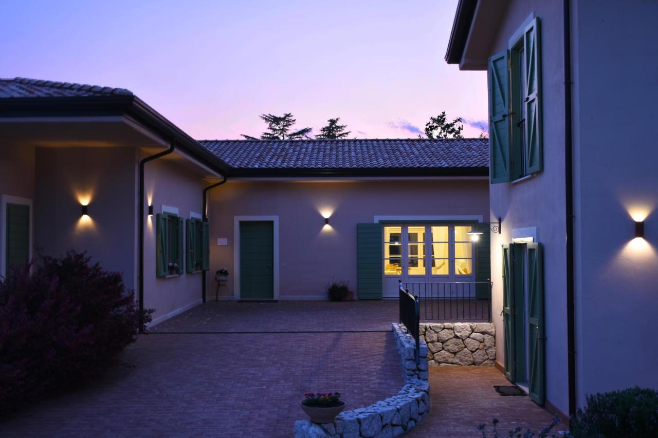 Agriturismo di Charme erbadoro Alvito Exterior foto